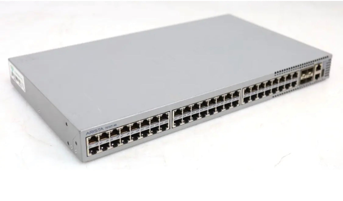 Arista DCS-7010T-48-F 7010T, 48 разъемов RJ45 (100/1000), 4 коммутатора SFP+ (1/10GbE)