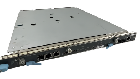 Juniper SRX5K-RE-1800X4 mit SRX5K-SCB3 und StorFly 128 GB SSD / SRX5400 5600 5800