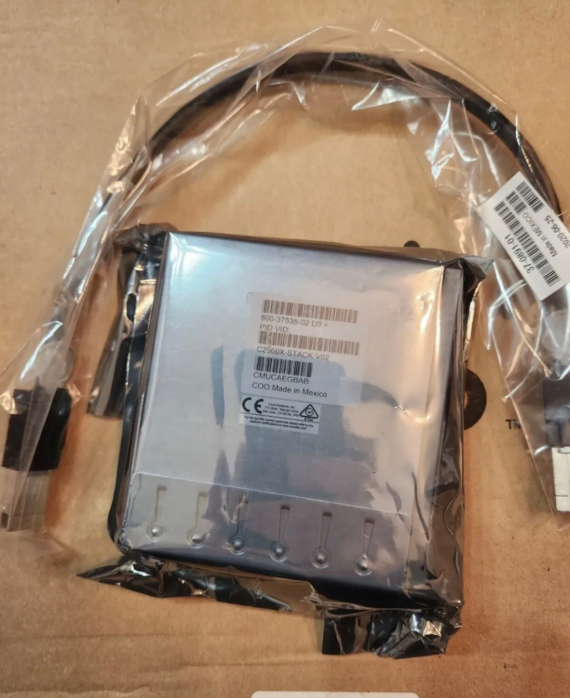 NEUES Cisco C2960X-STACK V01 800-37538-01 A1 Flex-Stack-Modul + Kabel 37-0891-01
