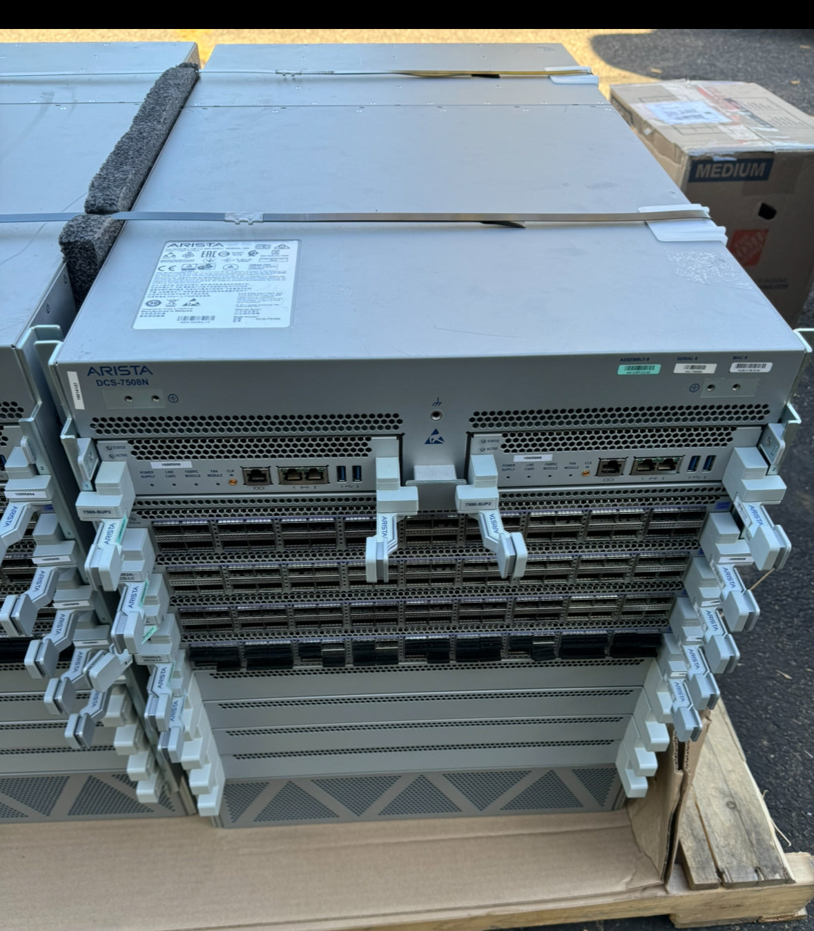 Arista DCS-7508R-BND 7508R Chassis w/ 2x DCS-7500-SUP2 & 4x DCS-7500R2A-36CQ-LC and 6x 7508R-FM & 6x PWR-3KT-AC-RED