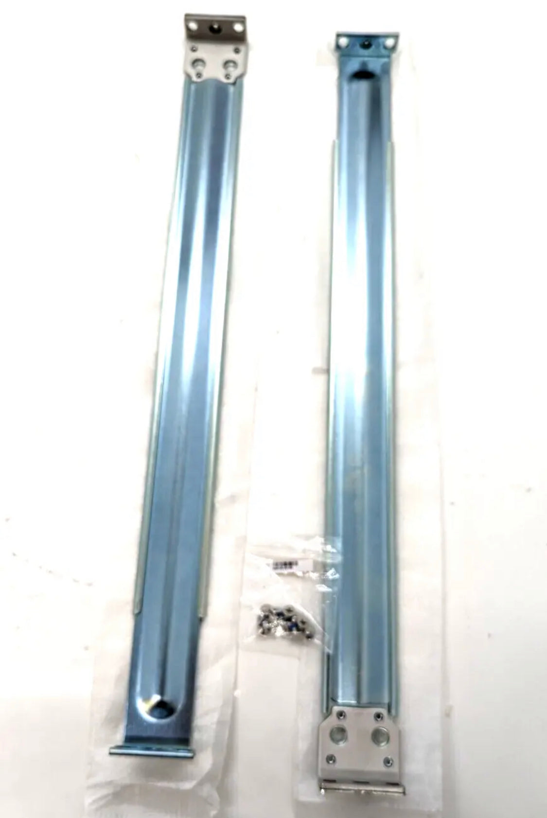 Arista KIT-7000 für 7124SK 7050 7048-A Switch Rack Rails ASY-00247-04