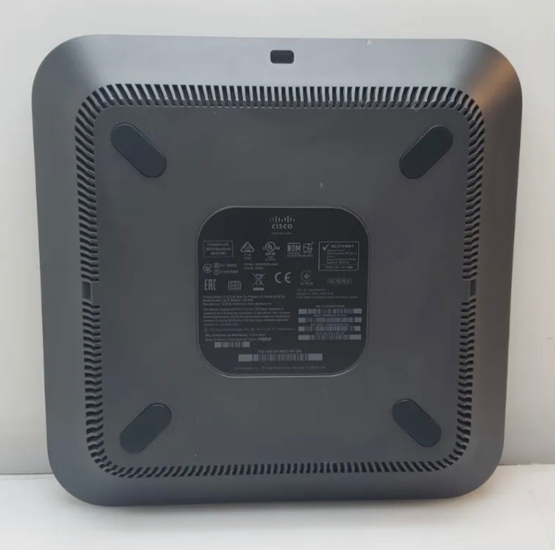 Cisco CP-8832-K9 IP-Konferenztelefon – Anthrazit mit Adapter