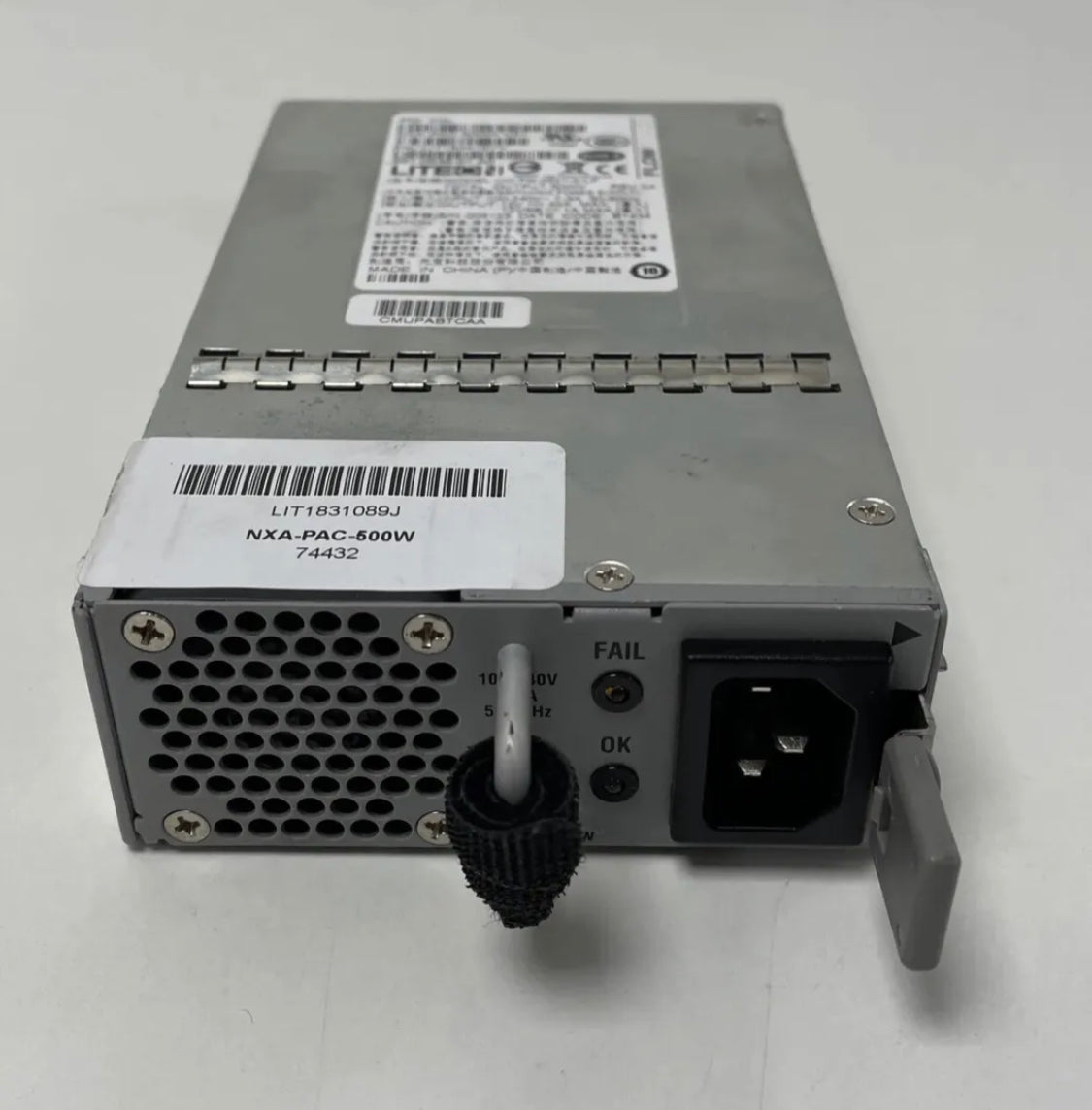 CISCO NXA-PAC-500W sw 500-W-AC-Netzteil, Vorwärts-AF (Backbord-Auspuff)