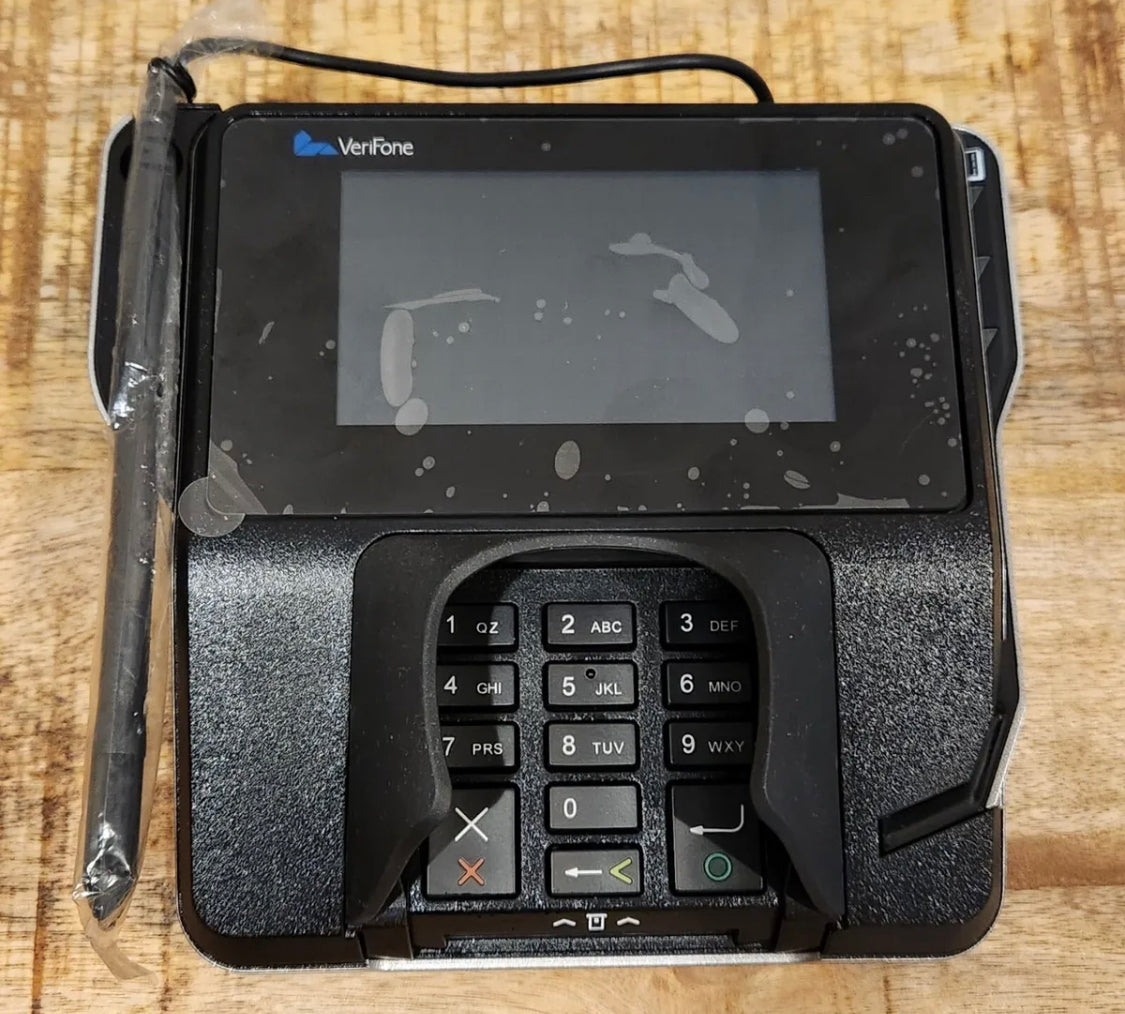 Терминал для кредитных карт Verifone MX915 и сетевой модуль MX900-02 с блоком питания