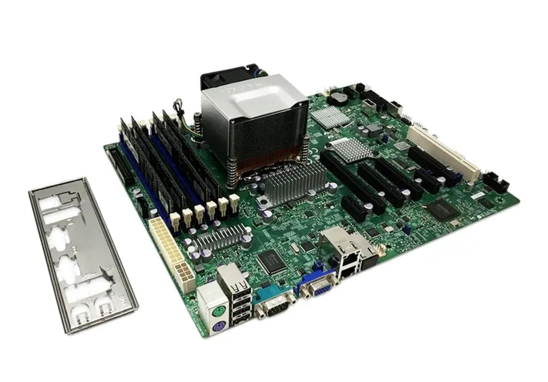 Supermicro X8SIA-F LGA 1156 ATX-Motherboard mit X3450 4-Core-CPU und 32 GB DDR3-Speicher