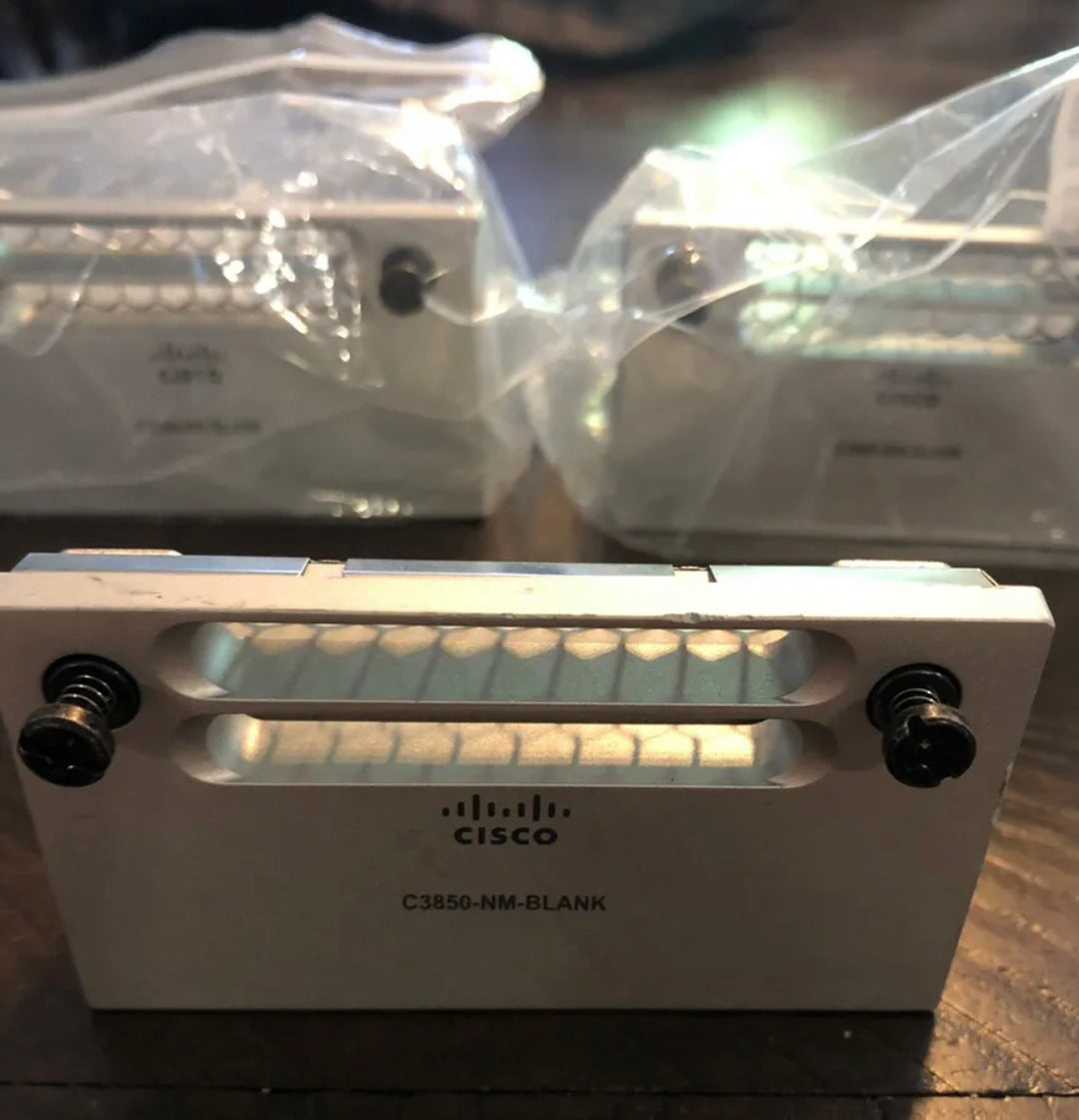 Original Cisco Catalyst C3850-NM-BLANK Blindsteckplatzabdeckung 700-34852-01