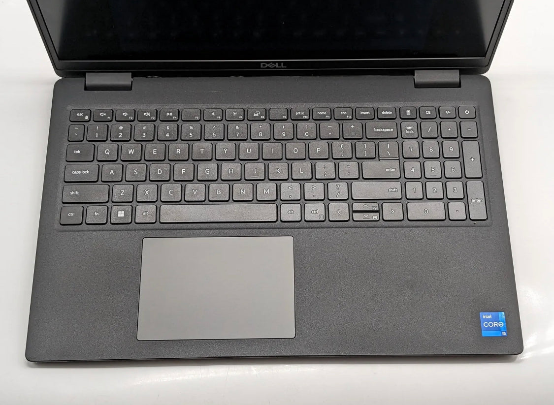 Dell Latitude 3520 15,6 дюйма i5-1135G7 2,40 ГГц 8 ГБ DDR4 256 ГБ твердотельный накопитель Windows 10