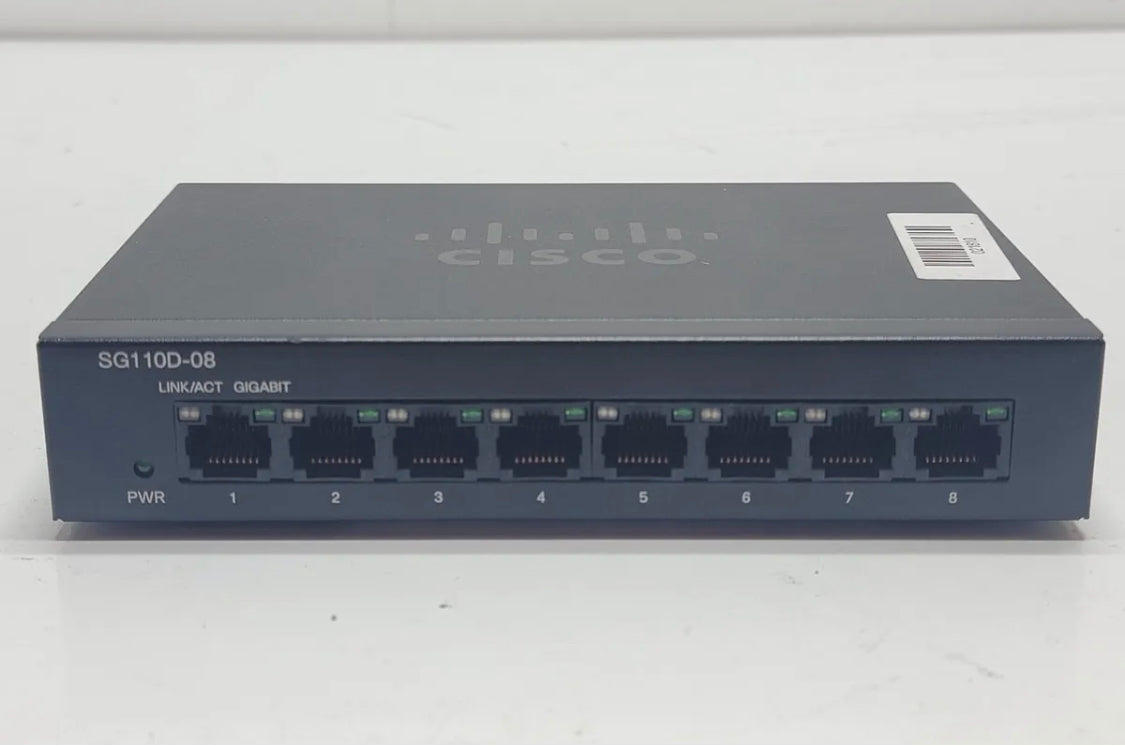 CISCO 8PORT GIGABIT SWITCH  SG110D-08 w/AC adapter