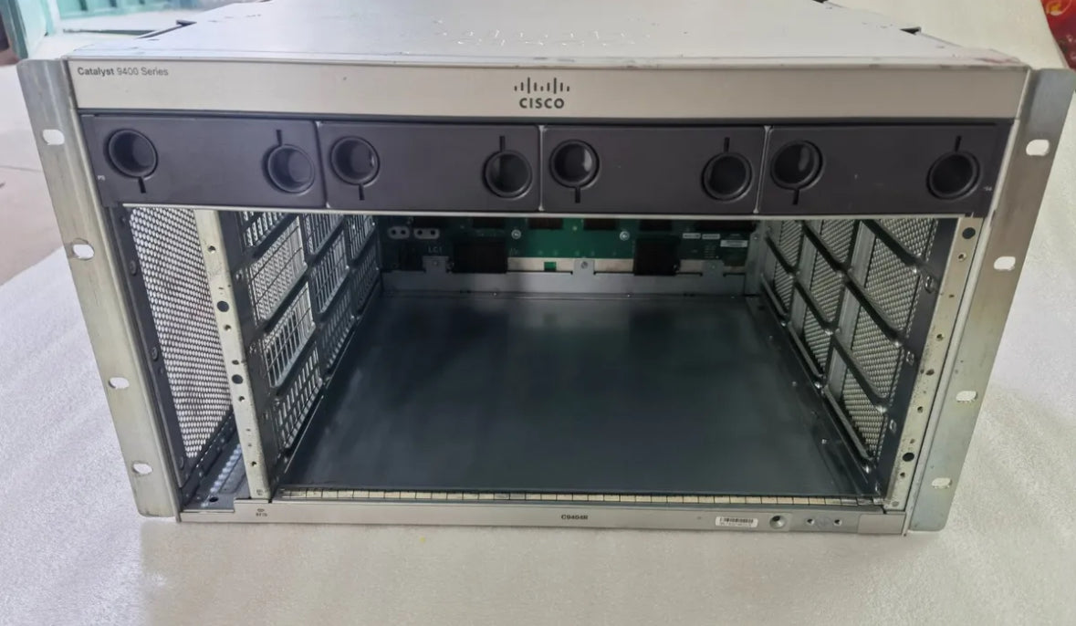 Cisco C9404R 4-Slot Catalyst 9400 Series Switch 6RU Chassis w/ C9400-PWR-3200AC and FAN included!